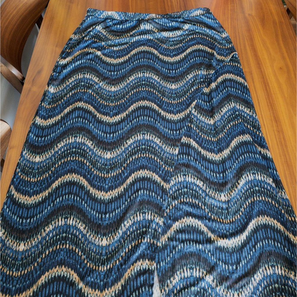 Bobeau Womens SIZE 1X Maxi Front Slit Skirt Blue Black Stretch - Picture 8 of 9